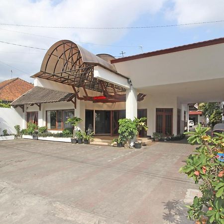 Reddoorz Plus @ Taman Siswa 3 Γιογκιακάρτα Εξωτερικό φωτογραφία